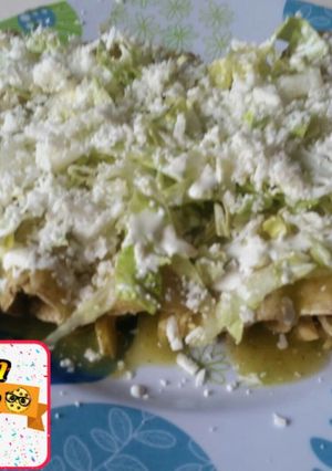 A picture of Enchiladas Verdes.