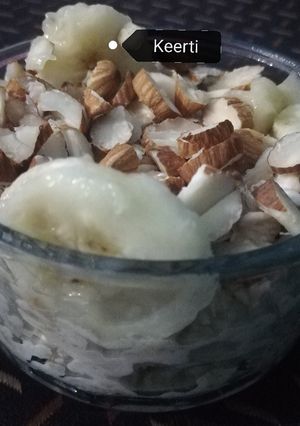 केला ओट्स ट्रफल (kela oats truffle recipe in Hindi) रेसिपी मुख्य फोटो