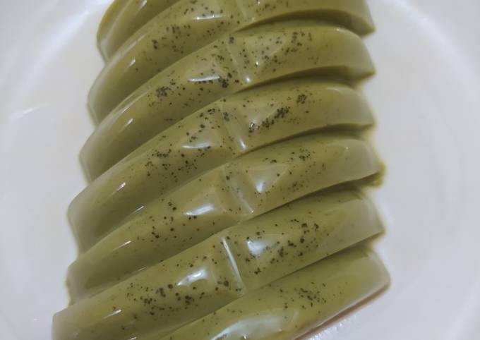 Bagaimana Menyiapkan Puding matcha, Lezat Sekali