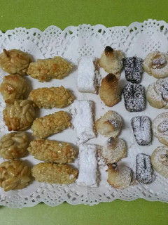Una foto de Panallets variados