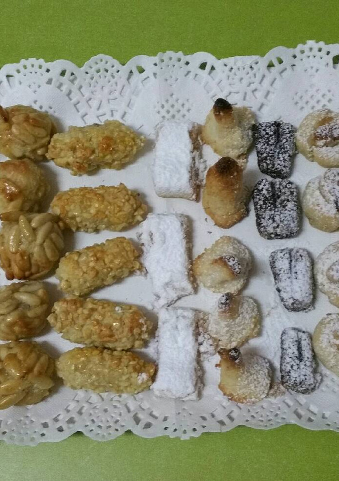 Una foto de Panallets variados
