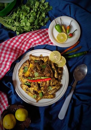 খয়রা মাছের চচড়ি(khoyra macher chochori recipe in bengali) রেসিপির প্রধান ছবি