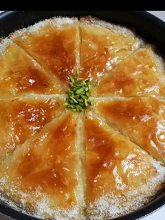 صورة لوصفة بقلاوة بالقشطة 😍