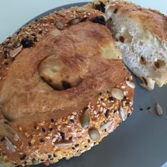 A picture of Multigrain raisin bread loaf.