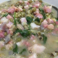 Soupy Mung beans A picture of Soupy Mung beans.