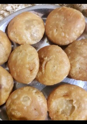 खस्ता कचौड़ी (khasta kachodi recipe in Hindi) रेसिपी मुख्य फोटो