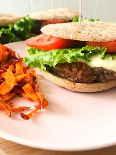 A picture of Healthy Burger and Carrot Chips.