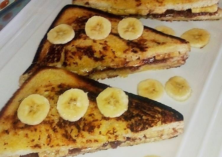 Steps to Prepare Quick Banana Nutella toast | The Best Food|Simple Recipes for Busy Familie