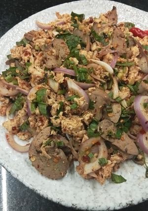 รูปของ ลาบไก่
