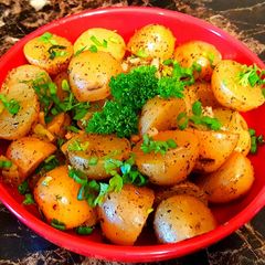 A picture of Mike's Garlic Herbes de Provence Potatoes.