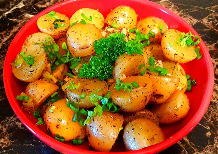 Steps to Prepare Favorite Mike&#39;s Garlic Herbes de Provence Potatoes
