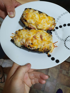 Una foto de Berenjena rellena de carne
