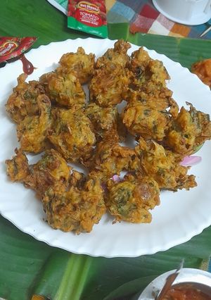 A picture of Onion killu pakoda.