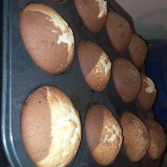 A picture of Marble Cup Cakes.