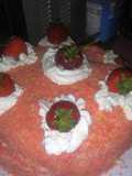 Strawberry eclair crunch cake