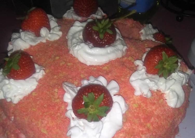 Recipe of Speedy Strawberry eclair crunch cake