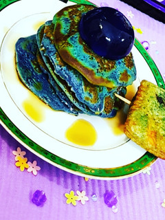 A picture of Pancake with jelly drop.