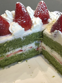 Una foto de Matcha Ichigo Shortcake
