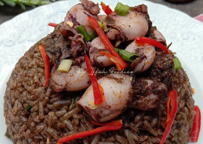 Resep Nasi Goreng Cumi oleh Iffah Foodies - Cookpad