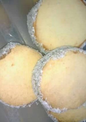 Una foto de Alfajores de maicena. Super fácil 😊