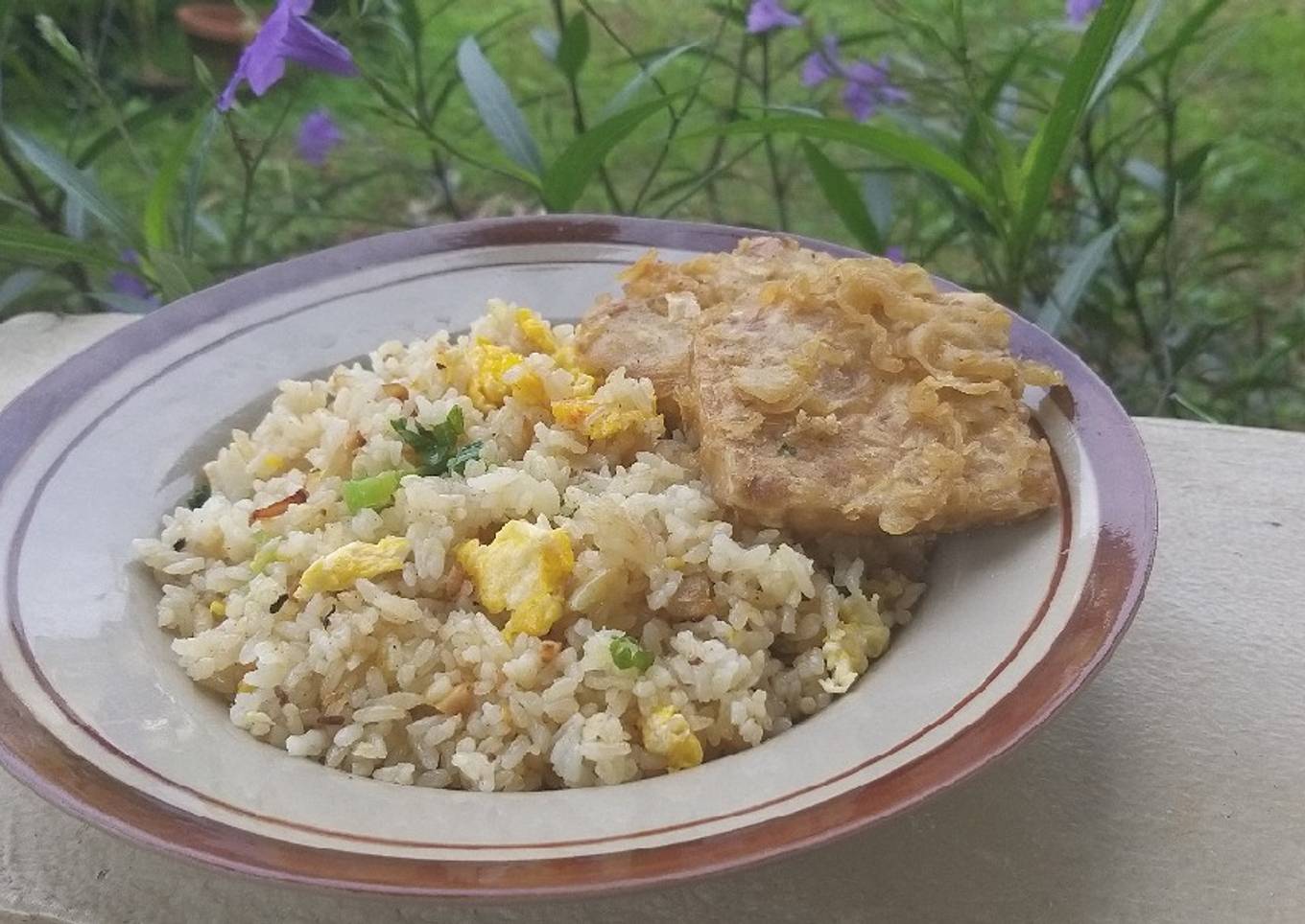 Nasi goreng sambal bawang