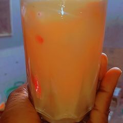 A picture of Ginger and lemon drink.