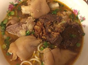 Hình của món Bún bò giò heo.