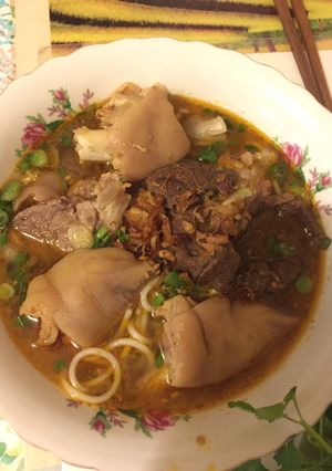 Hình của món Bún bò giò heo.