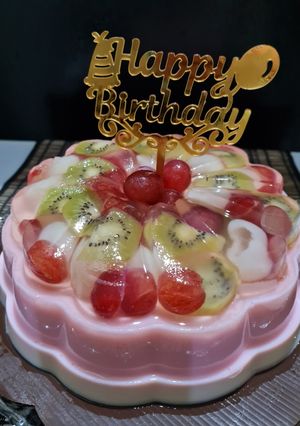 Foto resep Fruit 🍇🥝 🫒 Puding Vanila Strawberry 🍓