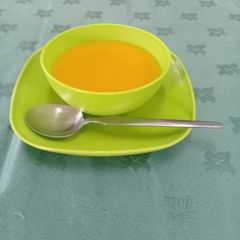 A picture of Carrot soup.