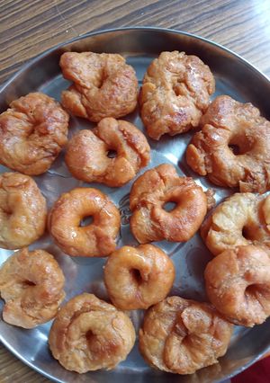 बालूशाही (balushahi recipe in Hindi) रेसिपी मुख्य फोटो