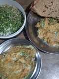 Hara lehsan wala omelette & ghar ki roti😋