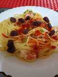 Spaghetti con gambones en salsa agridulce thai