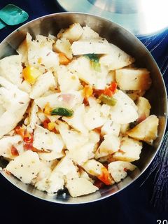 लेफ्टओवर फ्राई इडली (left over fry idli recipe in Hindi) रेसिपी मुख्य फोटो