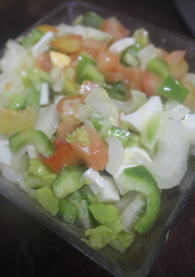Una foto de Pico de gallo con pimiento de maceta