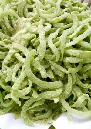 Hình của món Mứt dừa matcha.