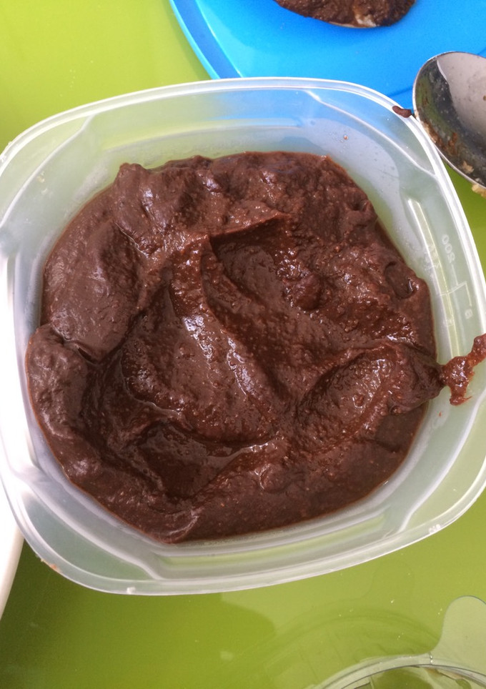 Una foto de Falsa crema de "chocolate"