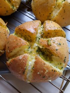 Foto resep Korean garlic cheese bread