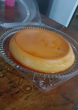 Una foto de Flan Napolitano