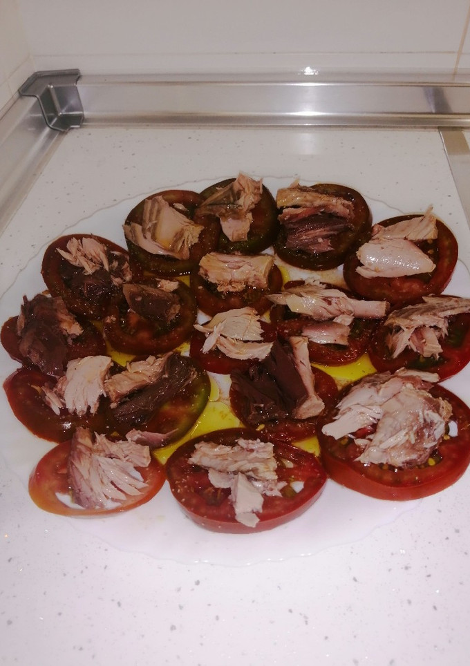 Una foto de Tomates Kumatto con bonito
