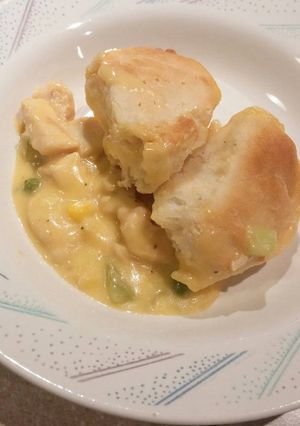 A picture of Homestyle Chicken &Biscuits.