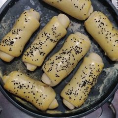 A picture of Chicken Parmesan Rolls.