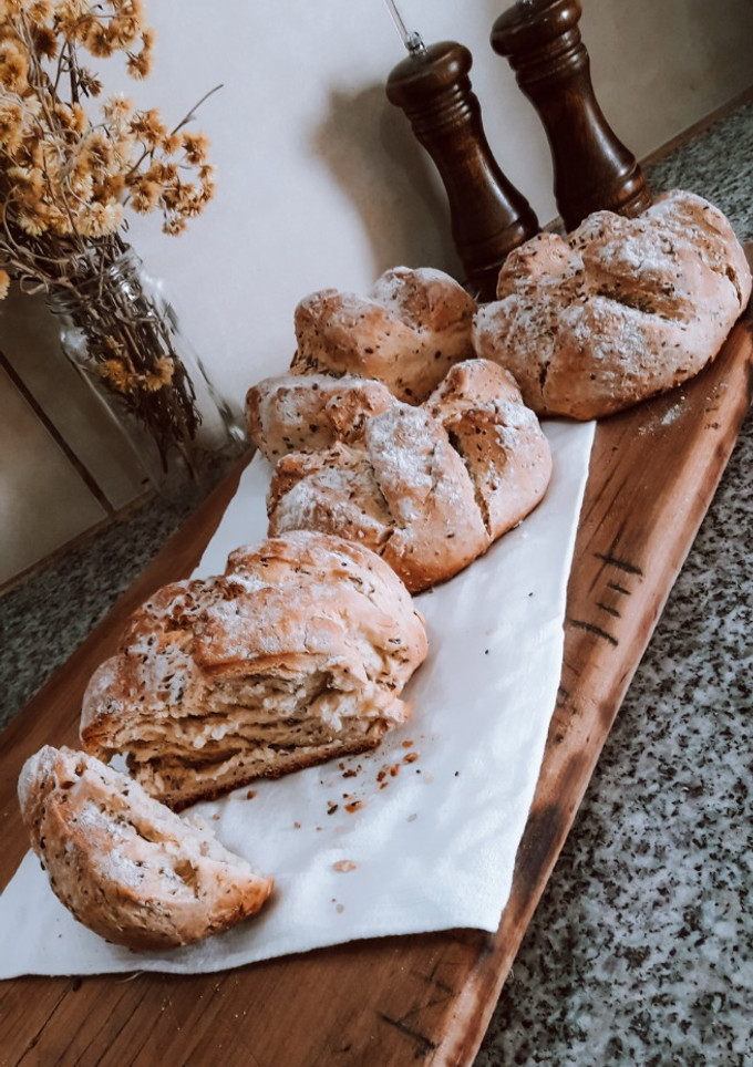 Una foto de Pan de Semillas 🥖 (súper fácil)