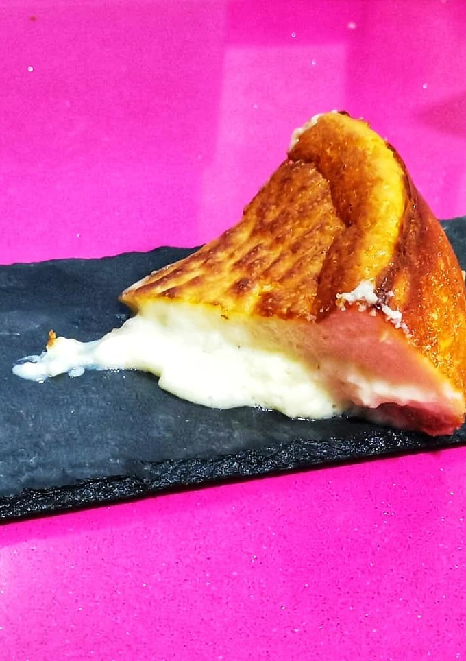 Una foto de Tarta de queso cremosa