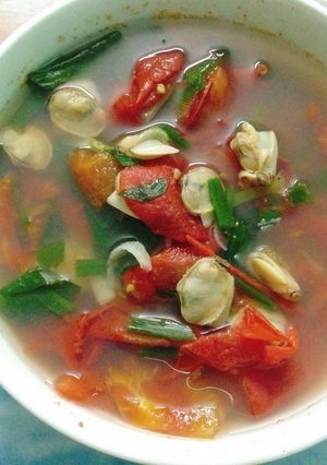 Hình của món Canh ngao nấu cà chua.