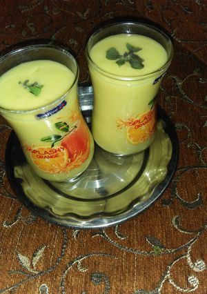 मैंगो शेक (Mango shake recipe in Hindi) रेसिपी मुख्य फोटो