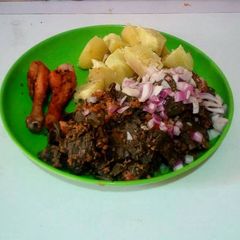 A picture of Steamed sweet potatoes with moringa #pizzasok.