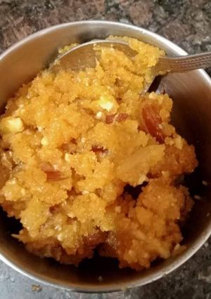 A picture of Moong dal halwa.