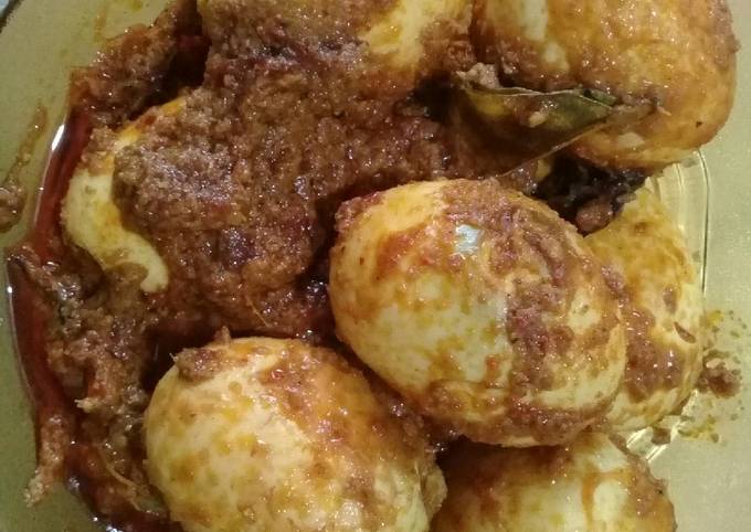 Telur rendang