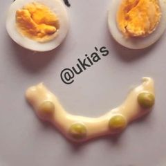 A picture of Hard boiled egg.